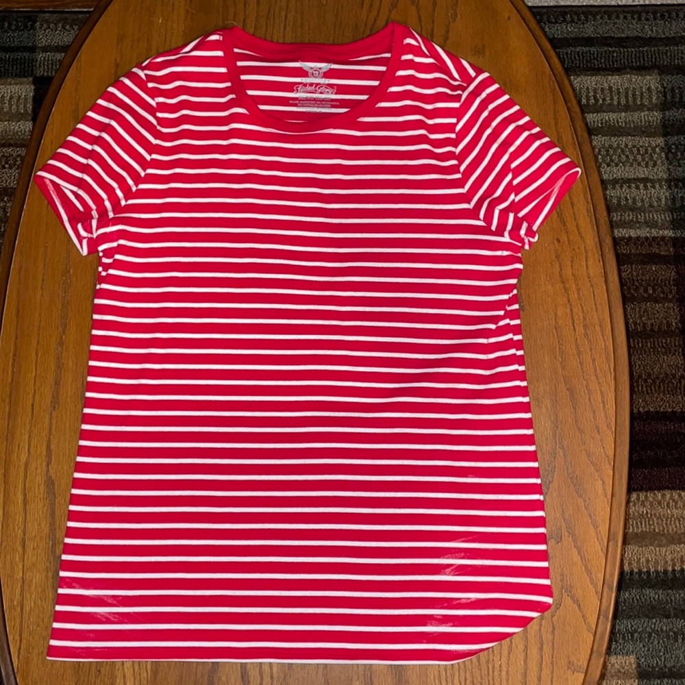 Red and white striped. XL. Faded Glory.